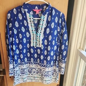Lilly Pulitzer Navy and White Patterned Blouse